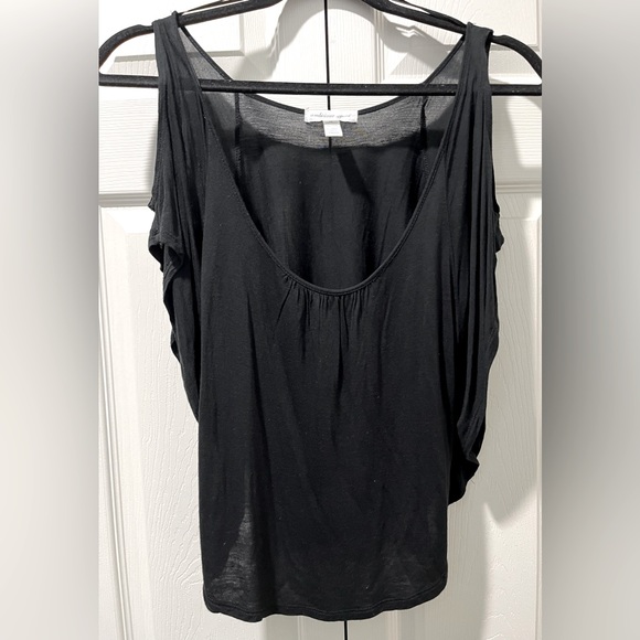 2 Piece Bundle Flowy Top Set - Picture 6 of 11